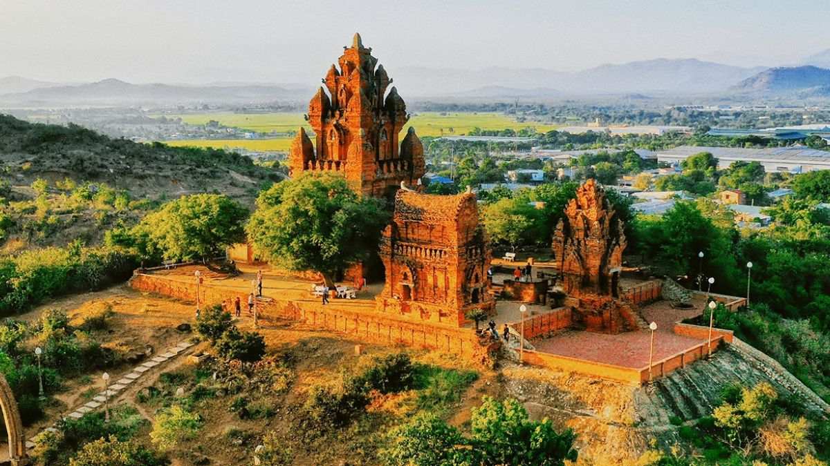 Ninh Thuận – Vườn Nho – Làng Gốm Bàu Trúc – Làng Dệt Mỹ Nghiệp 1 Ngày